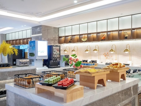 レストラン. Vienna International Hotel