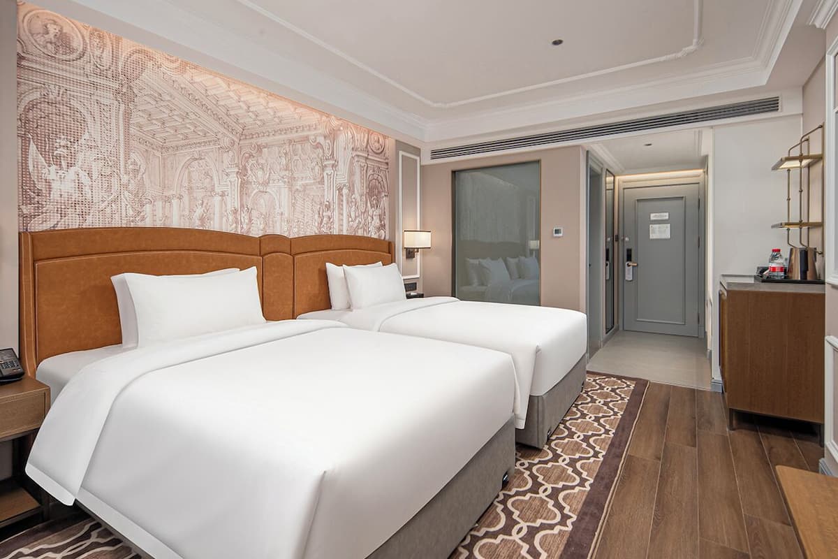 Minibar y ropa de cama