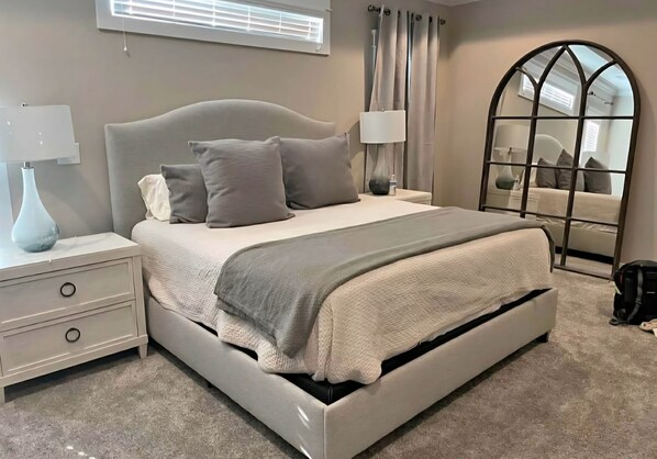 Iron/ironing board, WiFi, bed sheets