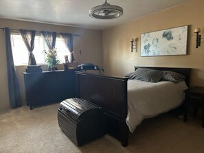 2 Schlafzimmer, Bügeleisen/Bügelbrett, WLAN, Bettwäsche