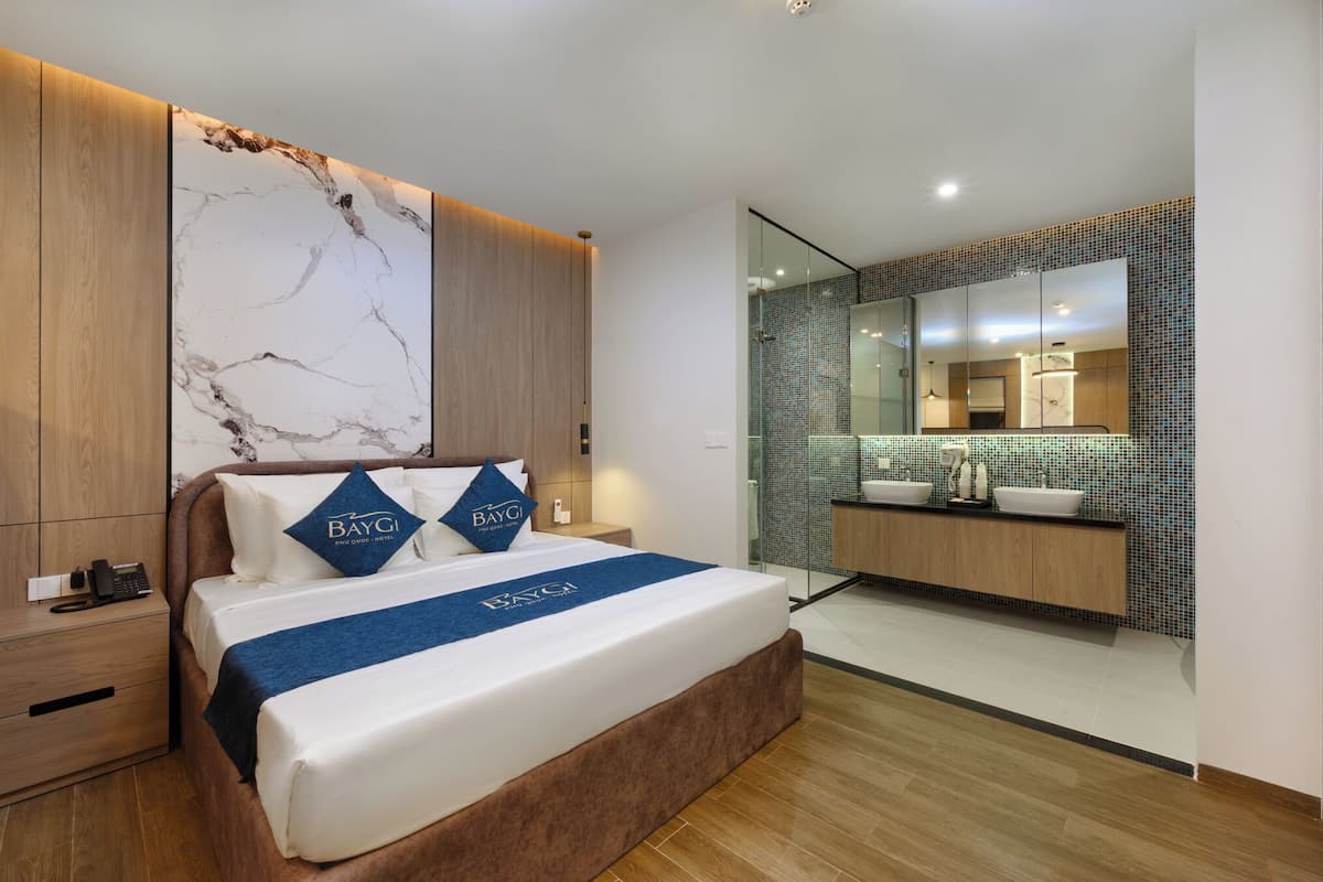 Executive-Doppelzimmer, Blick auf die Anlage | Verdunkelungsvorhänge, kostenloses WLAN