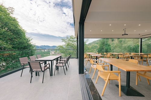 Avatar Mountain Resort