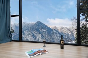 Family Studio Suite | Premium bedding, minibar, free WiFi, bed sheets - Avatar Mountain Resort (Zhangjiajie)