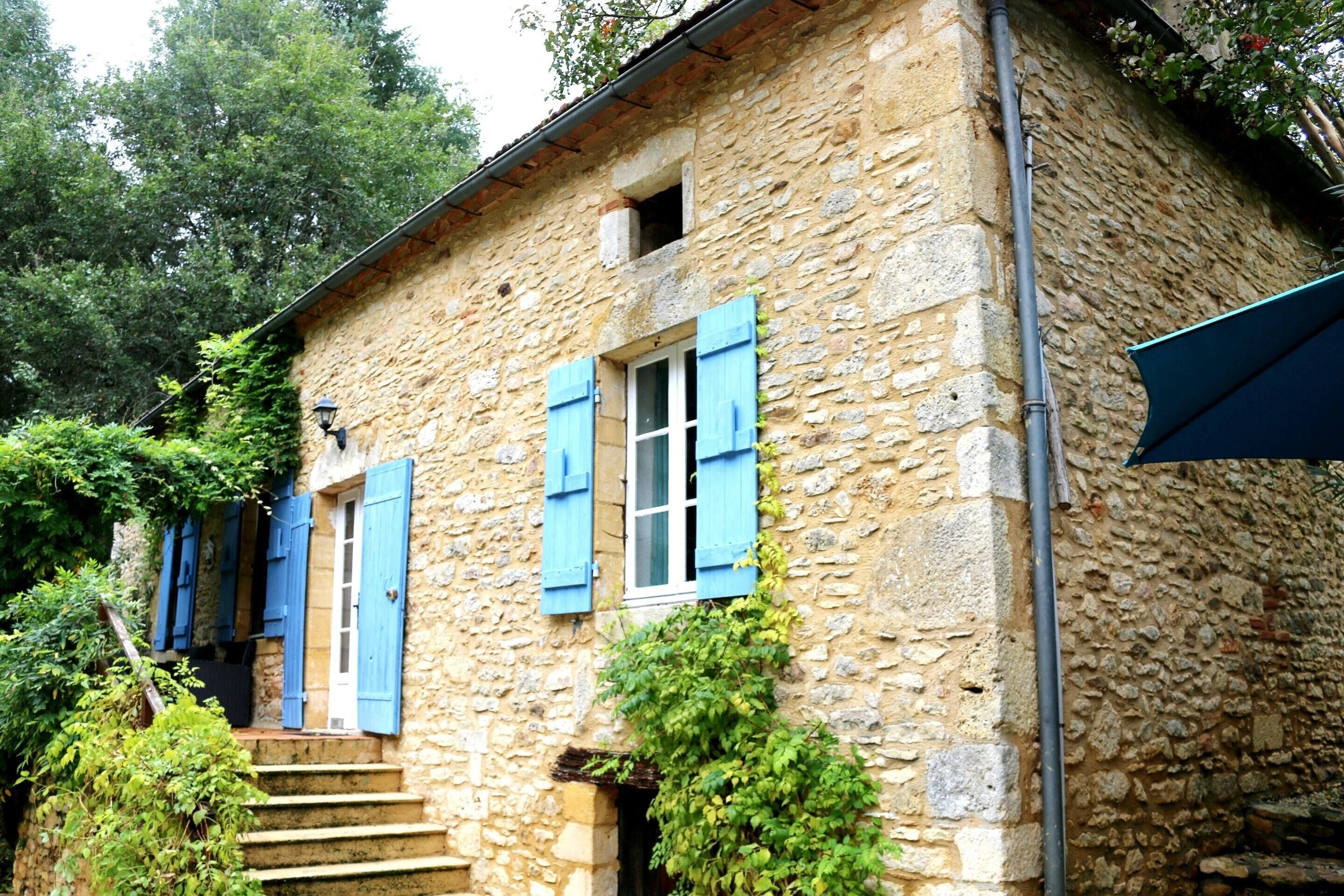 House | Exterior detail