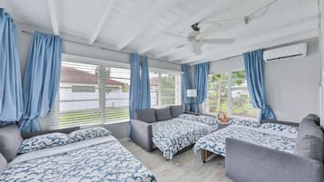 3 habitaciones, tabla de planchar con plancha y cuna de viaje