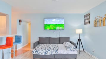 3 bedrooms, iron/ironing board, travel crib, free WiFi