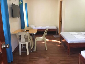 ห้องพัก, 1 ห้องนอน, พร้อมสิ่งอำนวยความสะดวกสำหรับผู้พิการ, วิวสวน | 1 ห้องนอน