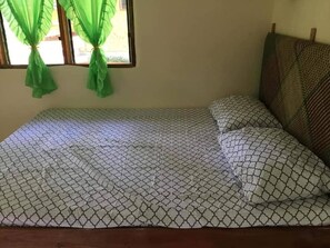 Zimmer, 1 Schlafzimmer, Balkon, Gartenblick