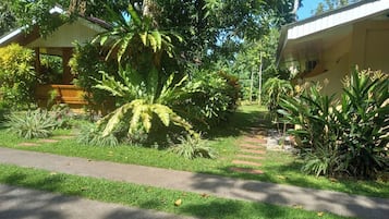 Room, 1 Bedroom, Balcony, Garden View | Garden