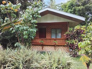 Kamar, 1 kamar tidur, balkon, pemandangan kebun | Bagian depan properti