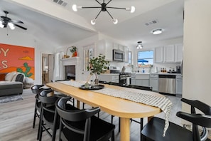 Dining - Texas Getaway w/ Fire Pit, Grill & Ping-Pong (Leander)