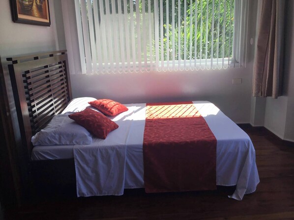 Chambre, 1 chambre, balcon, vue jardin | 1 chambre