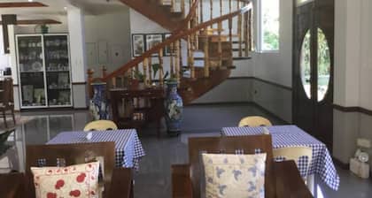 Room-serene Family Haven in Mambajao, Ph