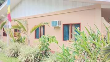 Habitación, 1 habitación, con acceso para personas discapacitadas, vista al jardín | Vista frontal de la propiedad