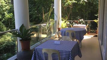 Zimmer, 1 Schlafzimmer, barrierefrei, Gartenblick | Balkon