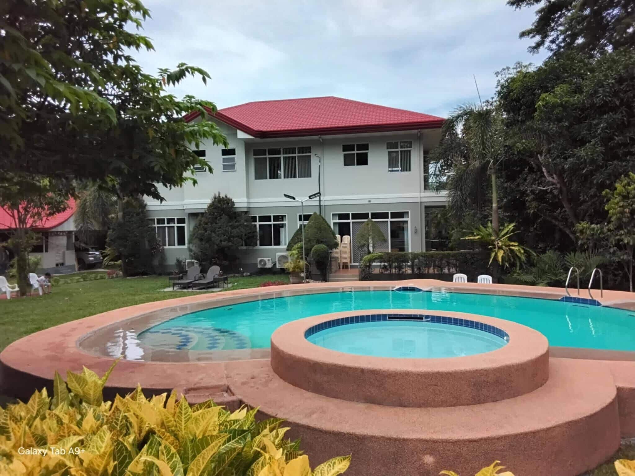 Room, 1 Bedroom, Accessible, Garden View | Pool | Outdoor pool