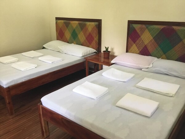 Room-camiguin Lanzones Resort Family Roo - Camiguín