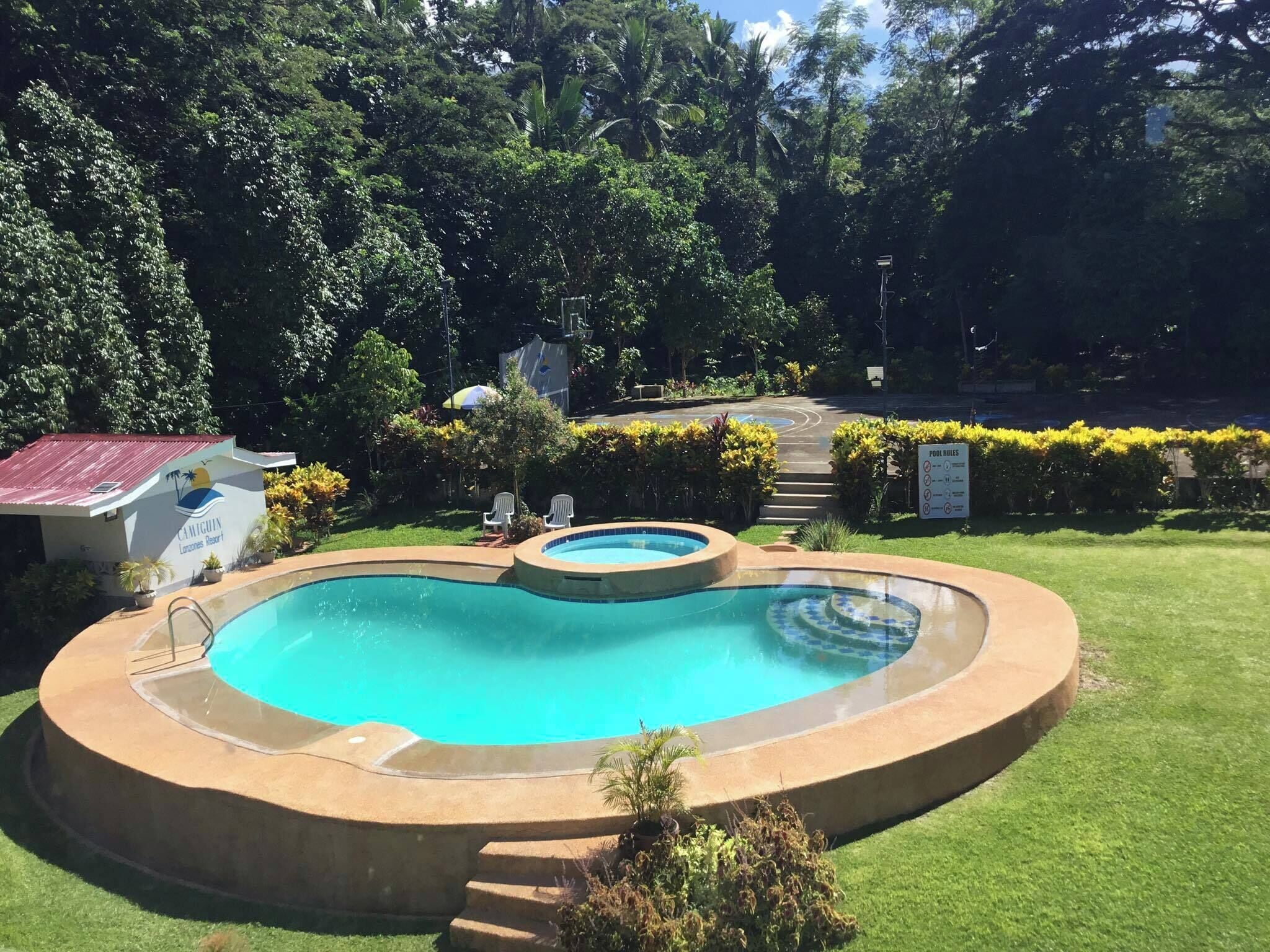 Room, 1 Bedroom, Accessible, Garden View | Pool | Outdoor pool