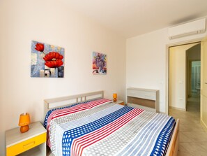 Apartamento | 2 dormitorios, mobiliario individual, ropa de cama