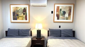 Room - Stylish Stay Minutes from LA Hotspots, near USC (Los Angeles)