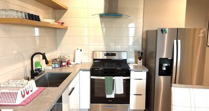 Stylish Stay Minutes from LA Hotspots, near USC