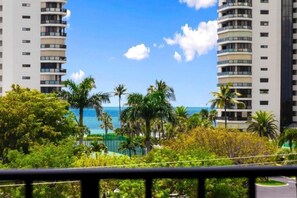 Property grounds - New Listing! Top Floor Unit across Beach! Steps to restaurants, shops, and more! (Marco Island)