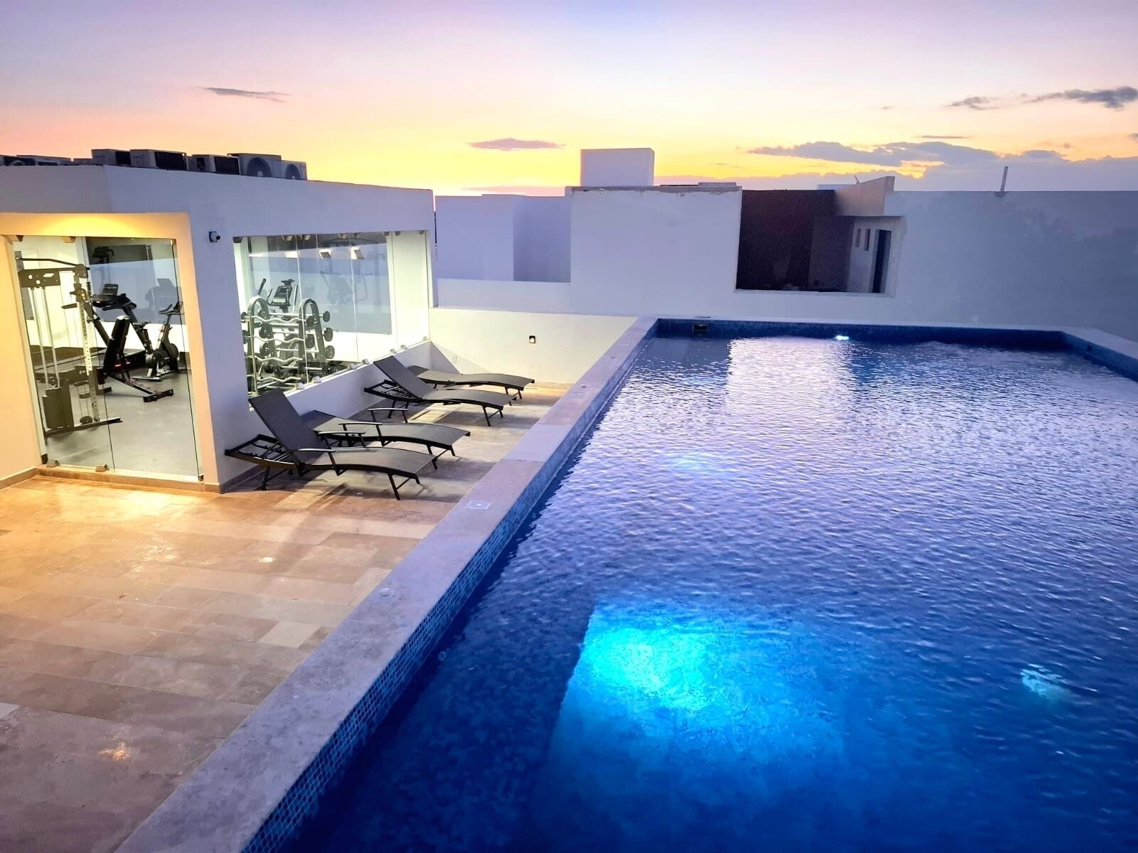 Outdoor pool, a heated pool