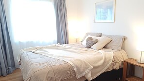 Bügeleisen/Bügelbrett, WLAN, Bettwäsche