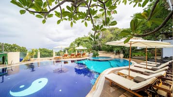 Outdoor pool, pool umbrellas