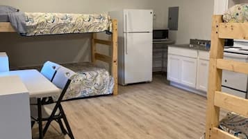 1 habitación, wifi gratis y ropa de cama