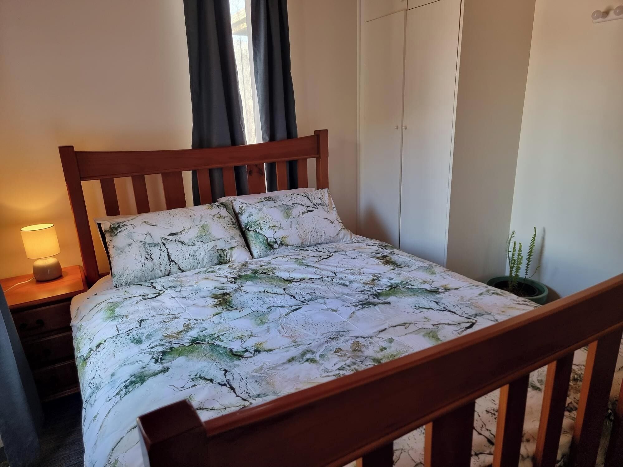 2 habitaciones, escritorio, wifi gratis y ropa de cama 
