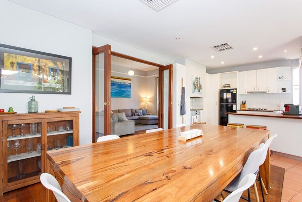 تناول الطعام