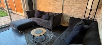 Leamington Spa House with 4 Bedrooms