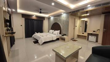 Kamar Double Deluks, balkon, pemandangan kota | Area keluarga