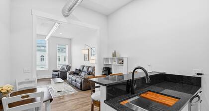 Charming 2-bedroom apartment on the Square