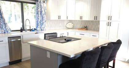 Haven by the Sound- Cozy 6 Bedroom Retreat Near puget Sound