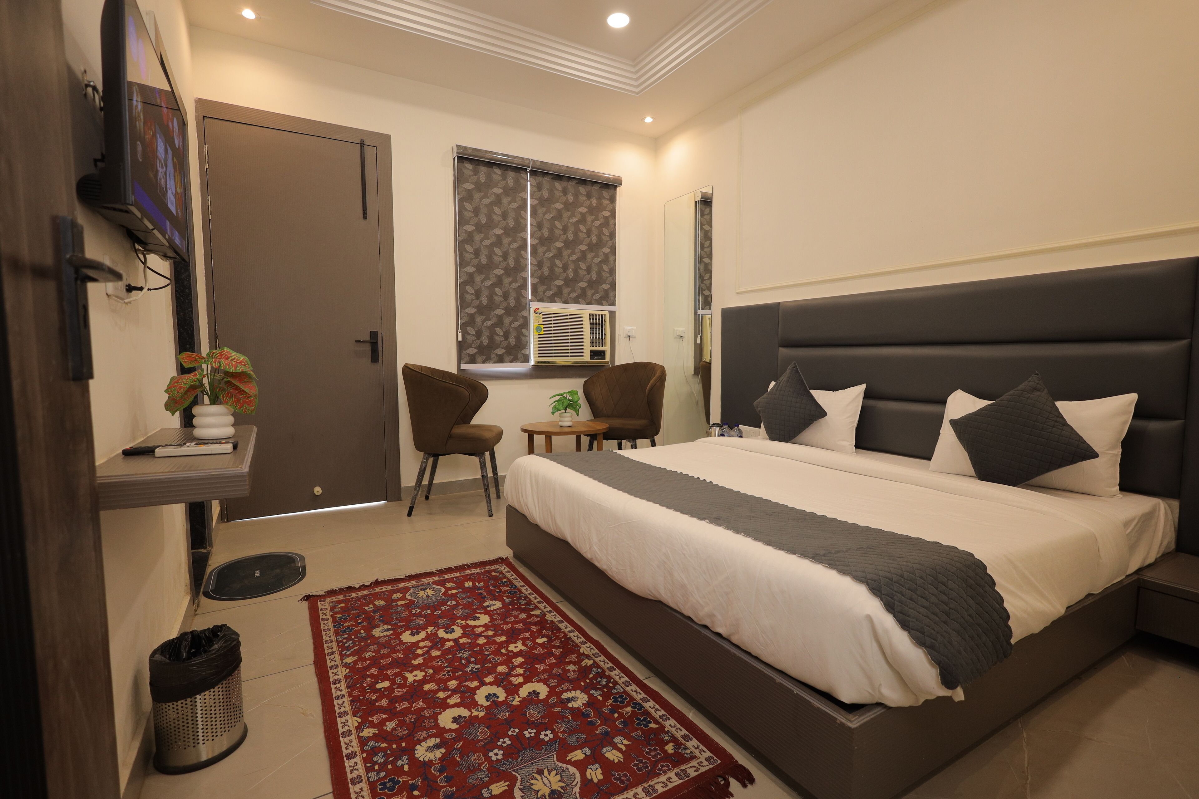 Deluxe Double Room | Free WiFi