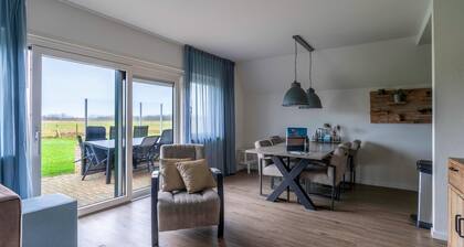 Tastefully and Modernly Furnished Holiday Home for 6 Persons