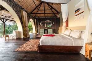 Sayang House with pool | Egyptian cotton sheets, premium bedding, in-room safe