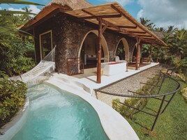 Sayang House with pool | Terraza o patio