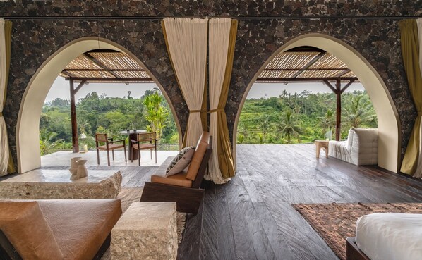 Sayang House with pool | Mountain view