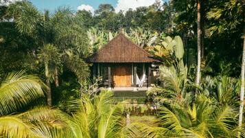 Villa Nirvana | Seprai katun Mesir, seprai premium, brankas, dan setrika/meja setrika