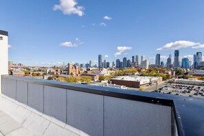 Property grounds - Sleek 3BR Loft, Manhattan Views, Rooftop & Gym- 15 Min to NYC (Jersey City)