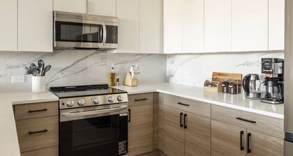 Sleek Loft 15 Min from NYC with Manhattan View