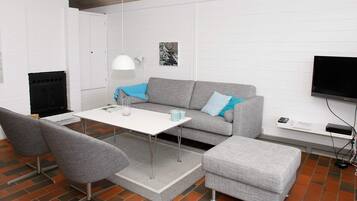 Deluxe House, 3 Bedrooms | Interior