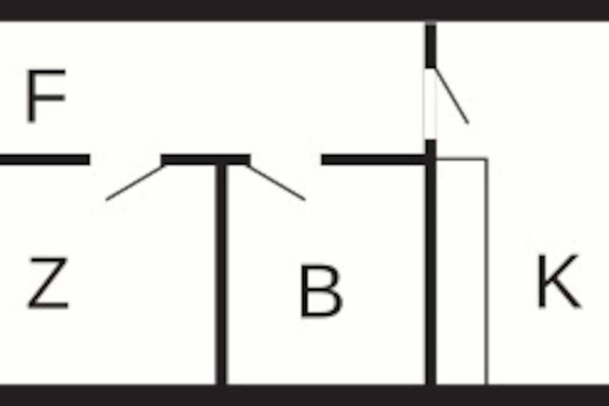A floor plan with labeled rooms F, Z, B, K, E, and W.