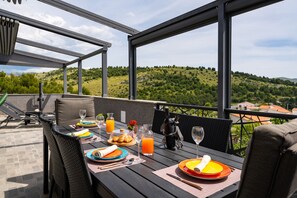 Apartment | Outdoor dining - MY Dalmatia - Sea View Penthouse Nikita (Sibenik)