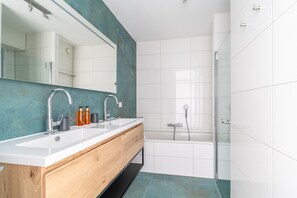 Apartment | Bathroom - 4-person Apartment With Island-sea View (De Koog)