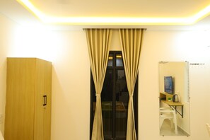 Family Studio, City View