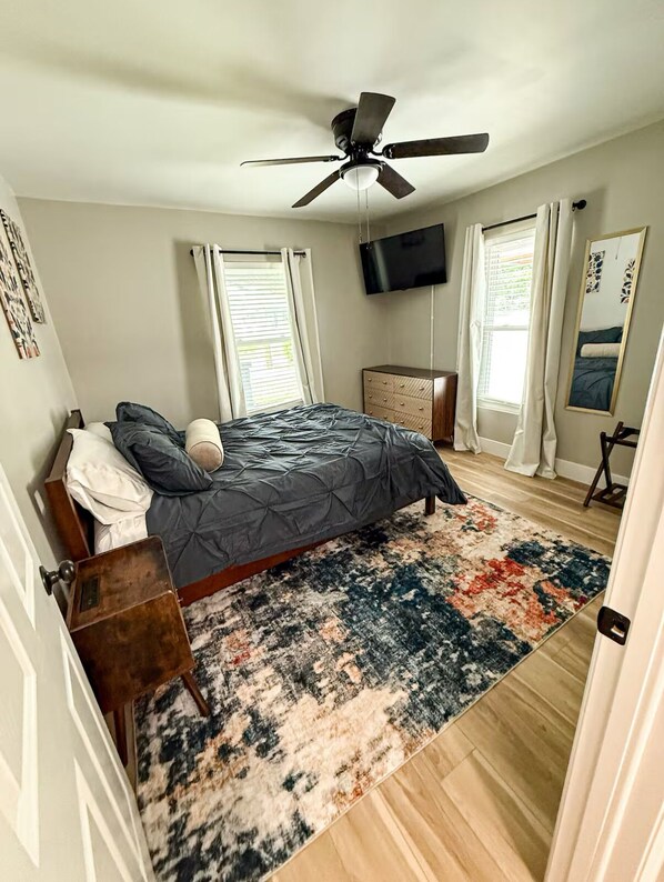 2 bedrooms, iron/ironing board, free WiFi, bed sheets